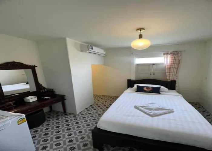 Rq Timeless Dinsor Cultural Heritage House Hotel 3*