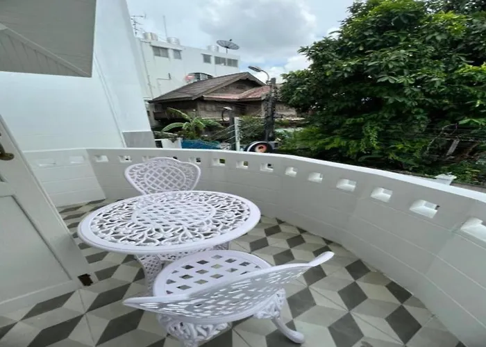 Rq Timeless Dinsor Cultural Heritage House Hotel