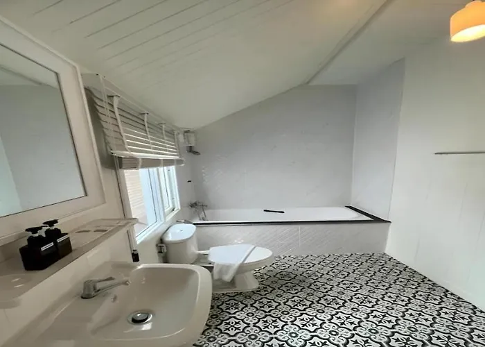 Rq Timeless Dinsor Cultural Heritage House Bangkok