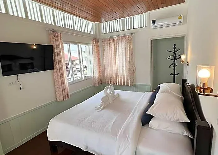 Rq Timeless Dinsor Cultural Heritage House 3* Bangkok